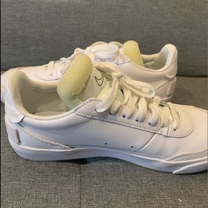 Nike sneakers Gently Used